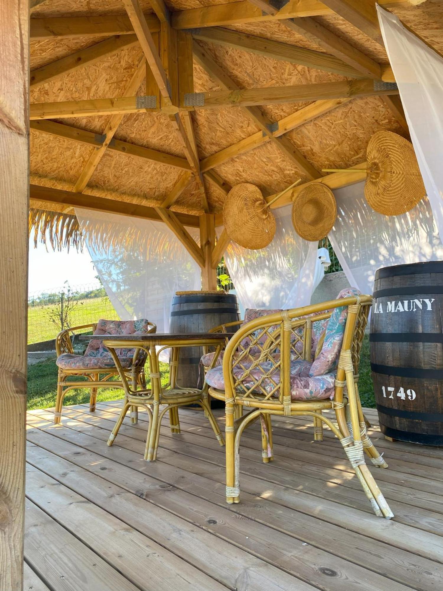 Falhappy House Poisy Exterior foto